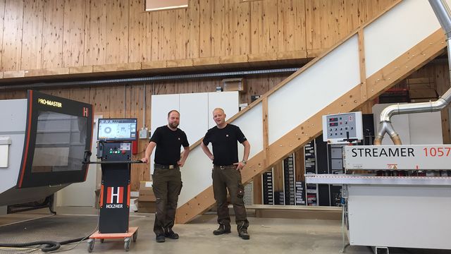 Falegnameria clienti di riferimento Holzher Keuper con CNC Evolution e Pro-Master a 5 assi, bordatrice Streamer e sezionatrice Sector Falegnameria clienti di riferimento Holzher Keuper con CNC Evolution e Pro-Master a 5 assi, bordatrice Streamer e sezionatrice Sector