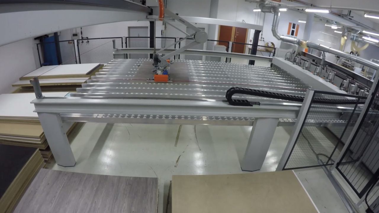 Video applicativo magazzino pannelli STORE-MASTER 5110 di HOLZHER