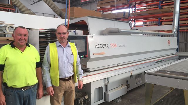 HOLZHER cliente di riferimento Timberline in Australia con bordatrice ACCURA