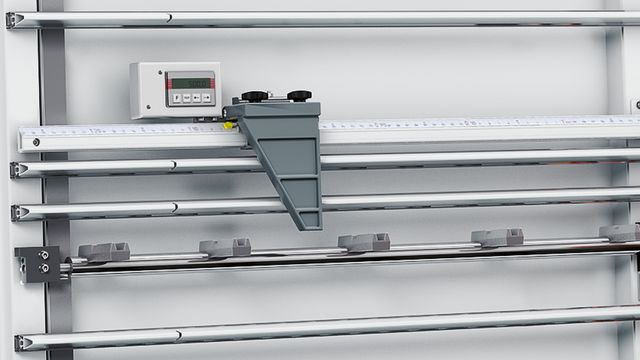 Display digitale delle dimensioni per l'impostazione della lunghezza in sezione verticale.